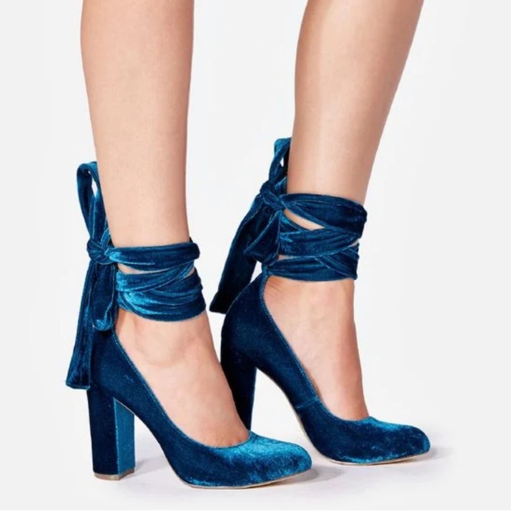 Just Fab velvet teal ankle tie block heal pun size 9 New no box